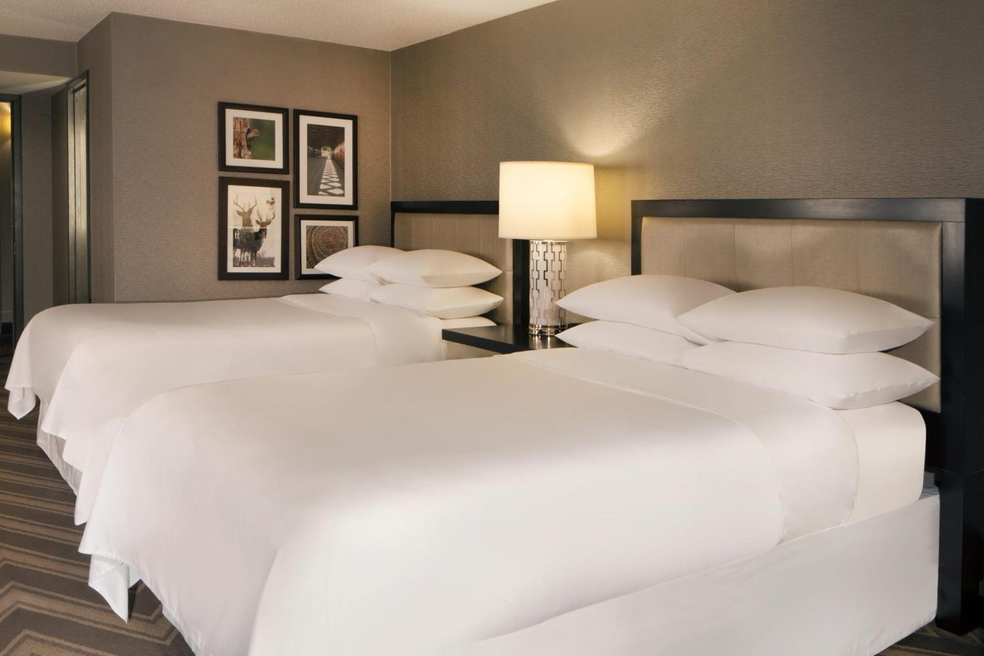 Sheraton Bucks County Langhorne Exterior photo