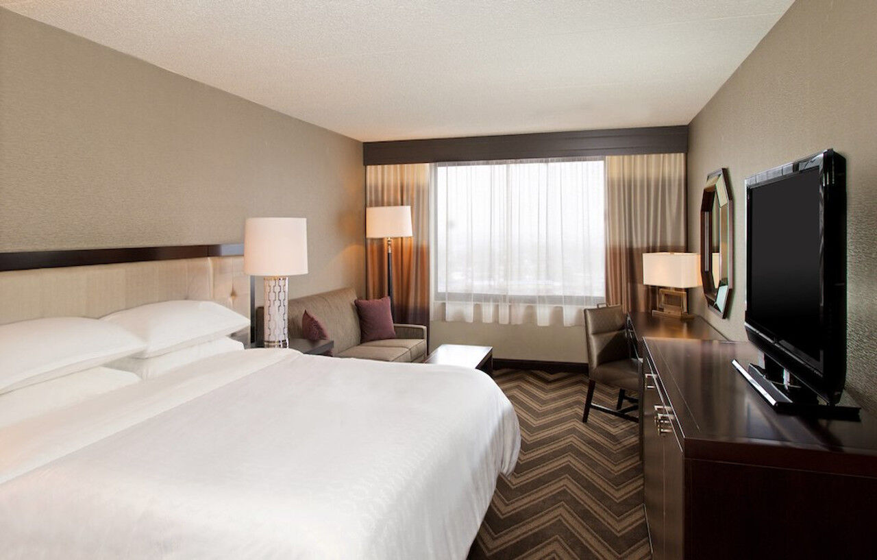 Sheraton Bucks County Langhorne Exterior photo